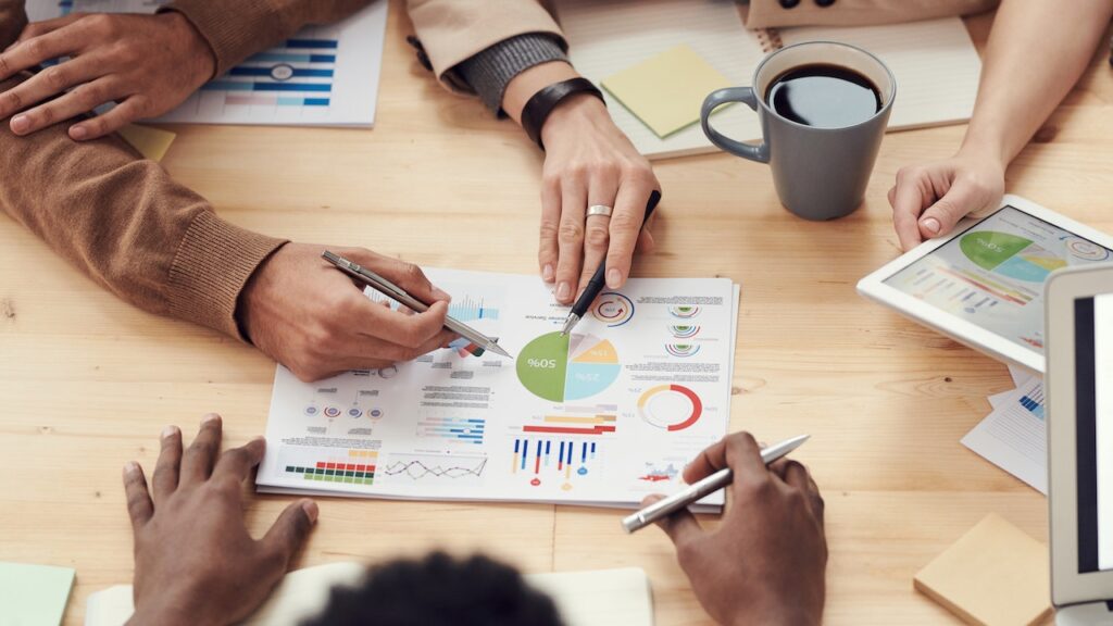 A-Definitive-Guide-To-B2B-Content-Marketing-In-2023-001