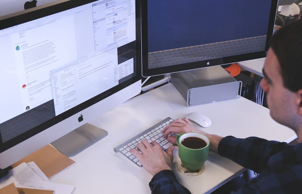 Innovative-Marketing-Trends-to-Stay-Ahead-of-the-Competition-001